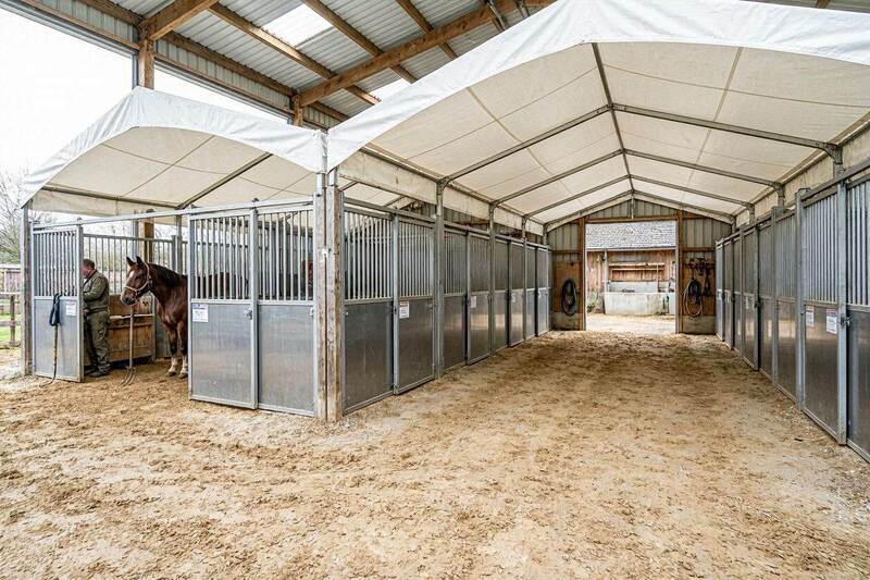 Horse Barn Design & Layout A Practical Guide to Safer, Smarter Stabling